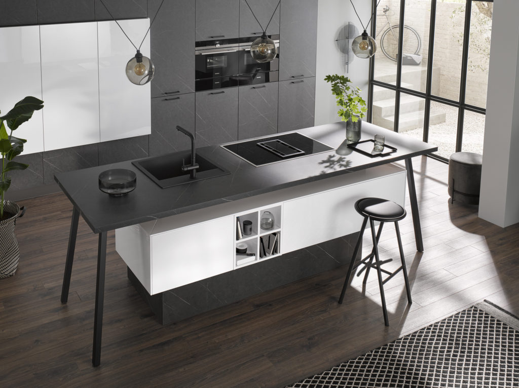 Cocina moderna de diseño en blanco y negro