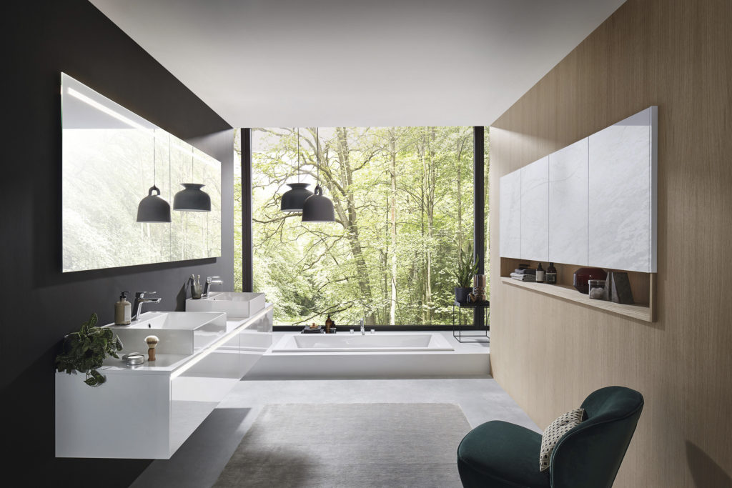 Baño bosque moderno